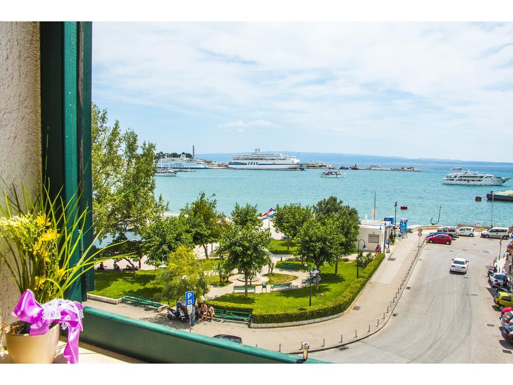 Sunny Promenade Studio Split Quarto foto